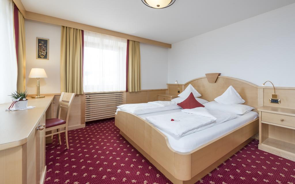 Hotel Schoenblick Maranza Værelse billede